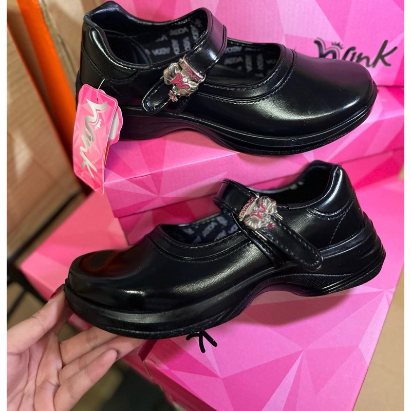 รองเท้าขัดมันนักเรียน ADDA wink