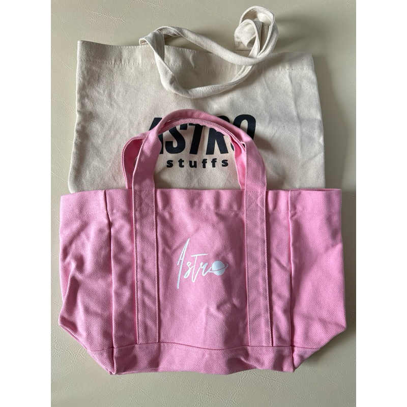 กระเป๋าผ้าแคนวาส พิมพ์โลโก้ TOTE BAG ยี่ห้อ ASTRO Stuffs ไบรท์ วชิรวิชญ์ Bright Vachirawit มือสองสภา