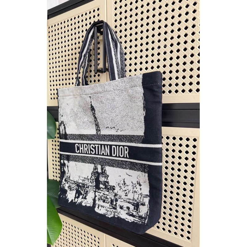 กระเป๋าผ้า D.ior Exclusive Tote Fall 2024 RareIteam