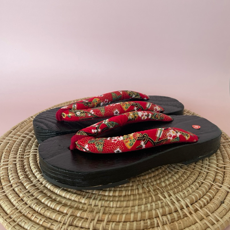 รองเท้าเกี๊ยะ แถมฟรีถุงเท้าญี่ปุ่น - รูปที่ 3