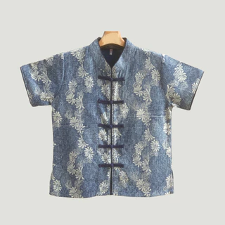 เสื้อคอจีนแขนสั้นผู้หญิงสีคราม กระดุมจีน เนื้อผ้าฝ้ายเกล็ดเต่าสโตนกัดลาย ทรงสวยน่ารัก เนื้อนุ่มสวมใส่สบายได้ทุกโอกาส