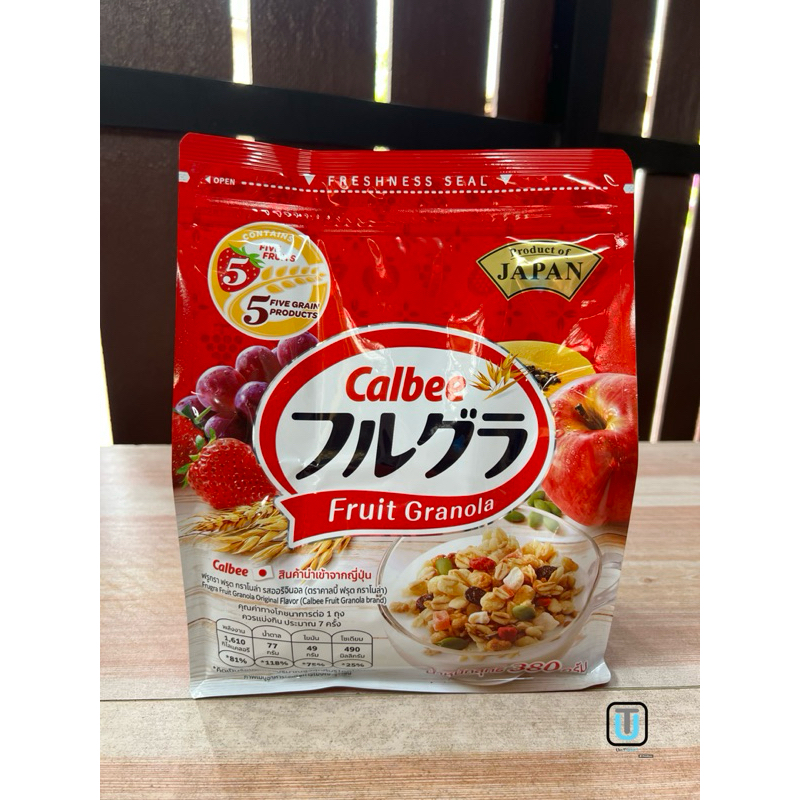 Calbee ฟรูกรา ฟรุต กราโนล่า รสออริจินอล Frugra Fruit Granola Original Flavor 380g