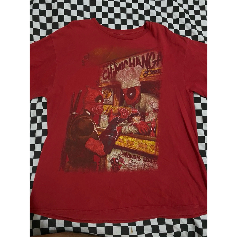 เสื้อDeadpool marvel ไซส์XL มือสองของแท้ ลายสวยลายเต็มมีตำหนิรู ของสะสมMarvel เสื้อMarvel เสื้อSuper