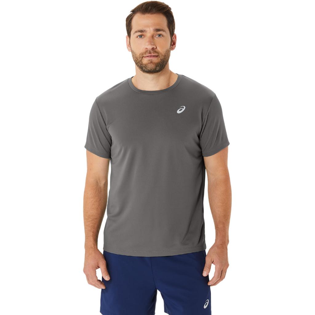 ASICS : 2011D173.020 KATAKANA SS TOP MEN RUNNING ผู้ชาย เสื้อคอกลม ของแท้  CARBON