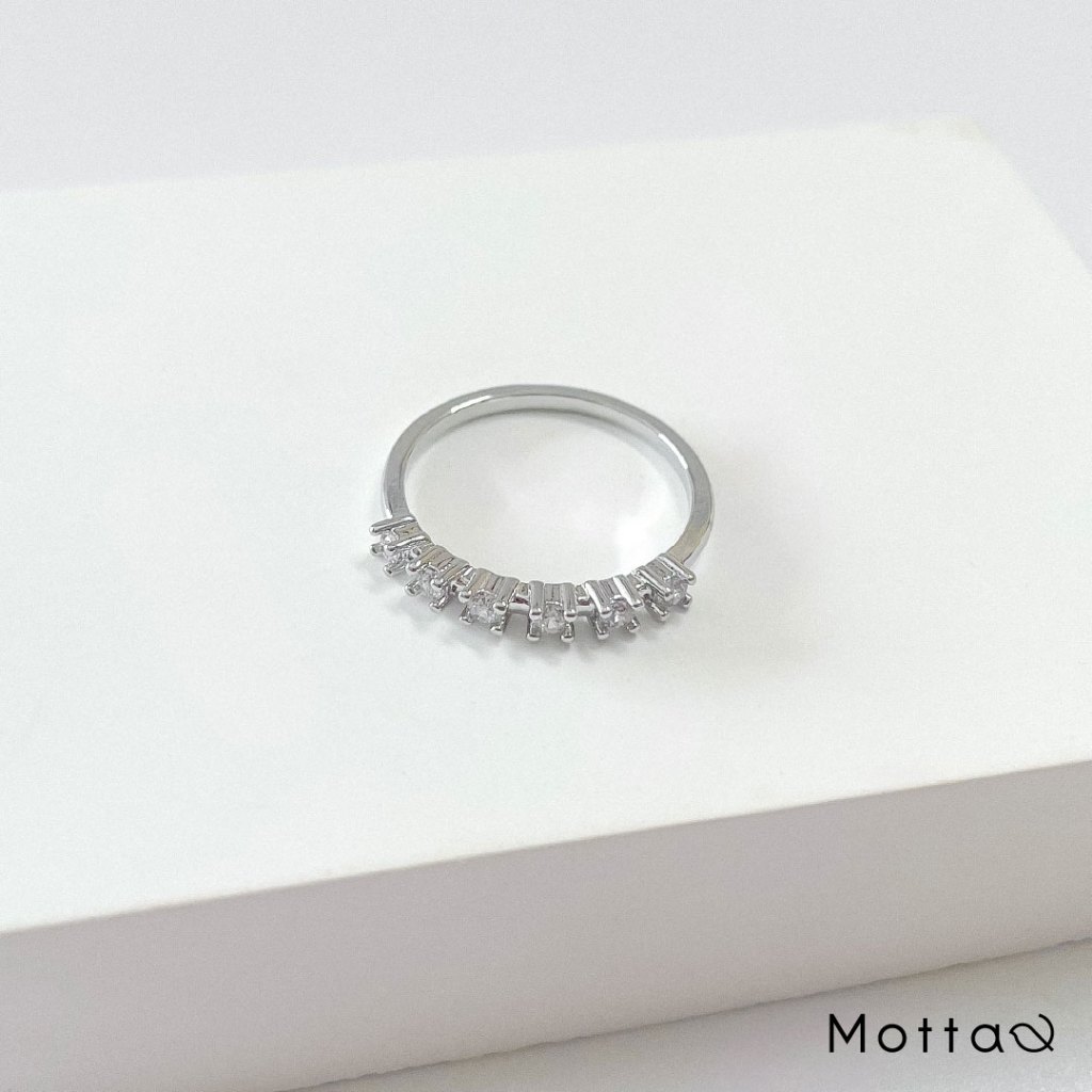 Motta Ring แหวนชุบทองคำขาว ใส่ออกงาน