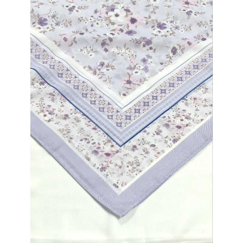 ผ้าคลุมบาวาลายสามเหลี่ยม หลาสกู ✨🌻สินค้านำเข้ามาเลเซีย ลายสวยเกร๋🍑