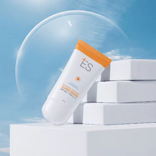 ES Invisible Protecting Sunscreen SPF50+ PA++++ เนื้อบางเบา ไม่เหนียวเหนอะหนะ เพื่อผิวบอบบาง ผิวเป็นสิวใช้ได้ # 30 มล.