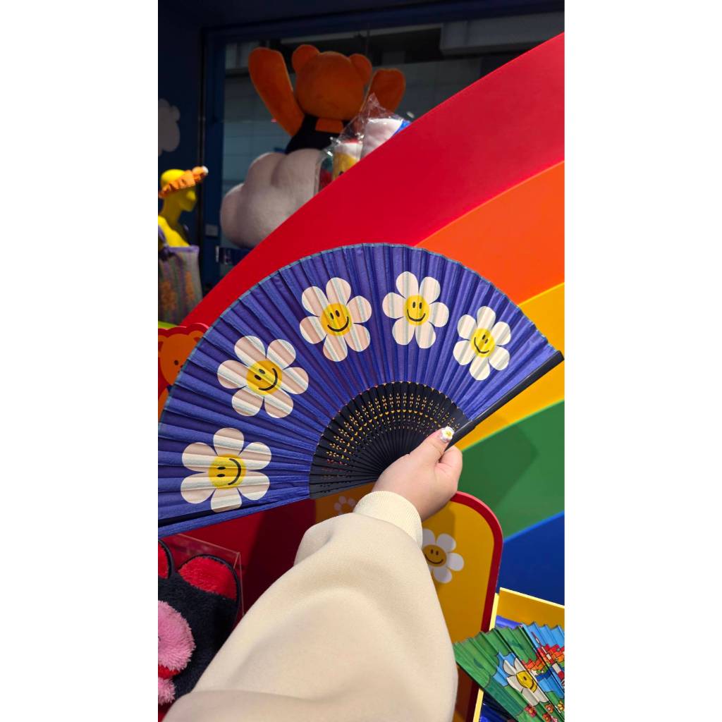 ( พร้อมส่ง ) Wiggle Wiggle Bamboo Floding Hand Fan พัดไม้ไผ่ ราคา ถูกที่สุด ดีลบีเคเค แกลเลอรีภาพที่ 4