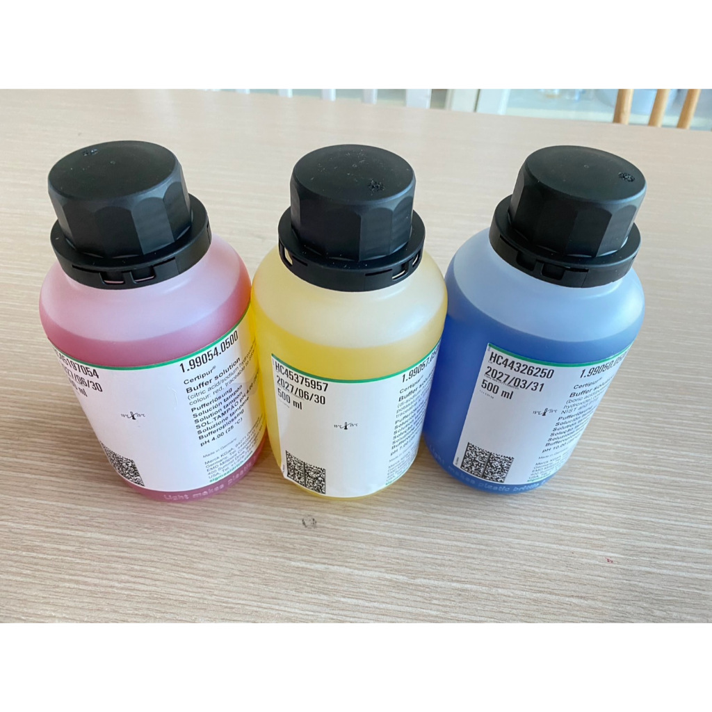 น้ำยา pH pH Buffer 4.0 /7.00  /10.0  ขนาด 500ML (AJAX) ,(Merck),(KEMAUS) มีหลายยี่ห้อ ราคาต่อขวด