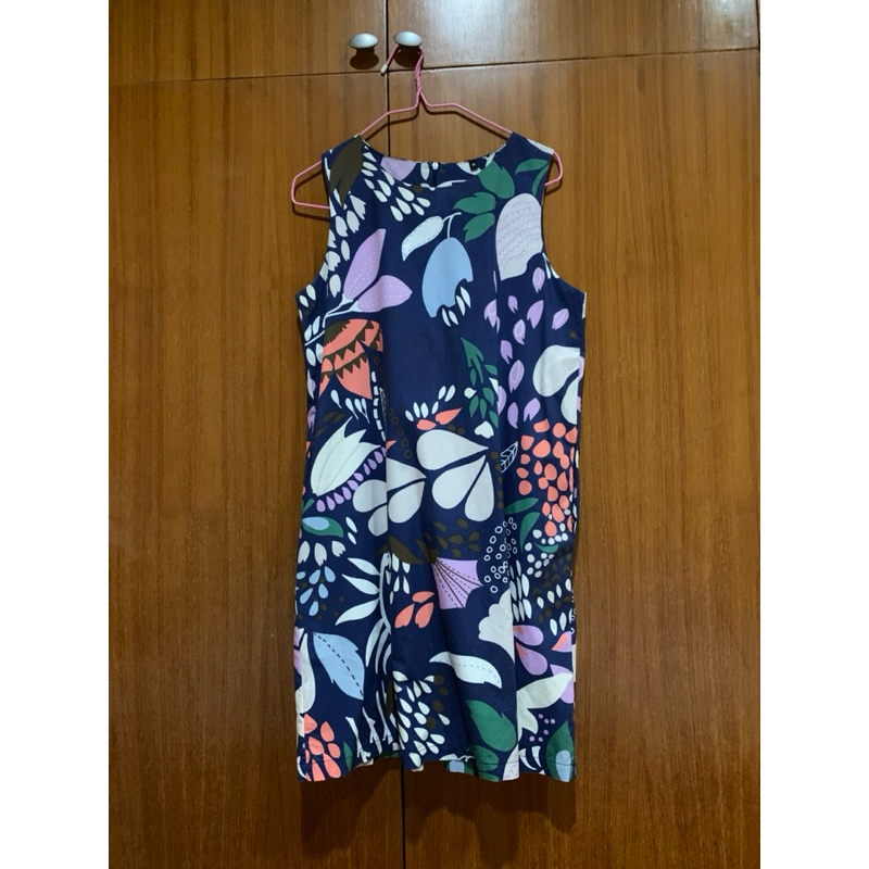 ชุดเดรส เดรส ชุดผู้หญิง เดรสแขนกุด lazy button สไตล์มาริเมกโกะ marimekko