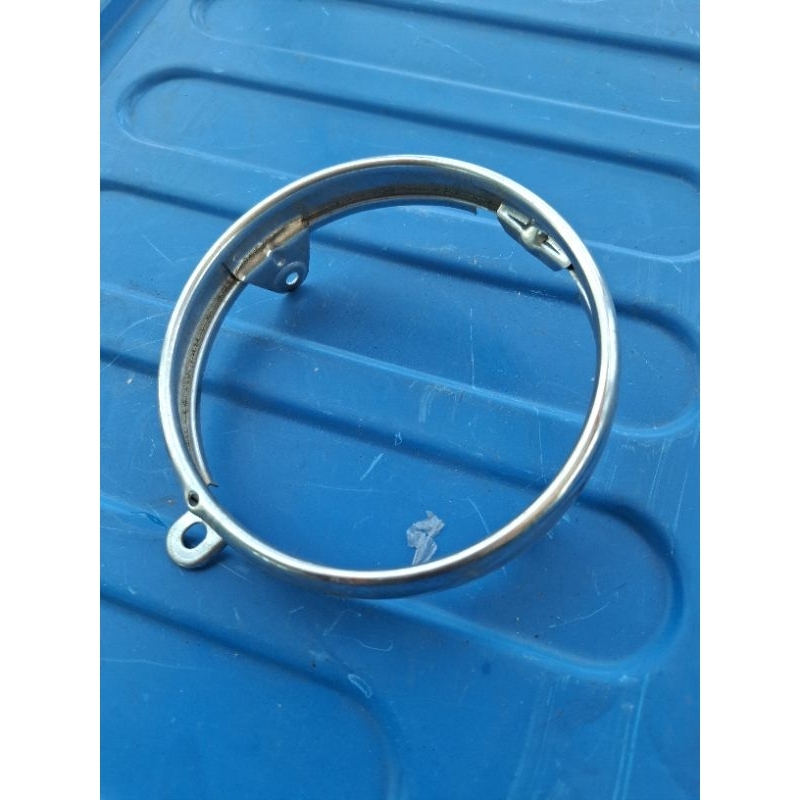 ขอบไฟหน้า Honda S90-CD50-CD65-CD70-CF50-CF70 Chaly ของแท้ญี่ปุ่นใหม่เก่าเก็บสภาพสวยๆพร้อมใส่ใช้งานได