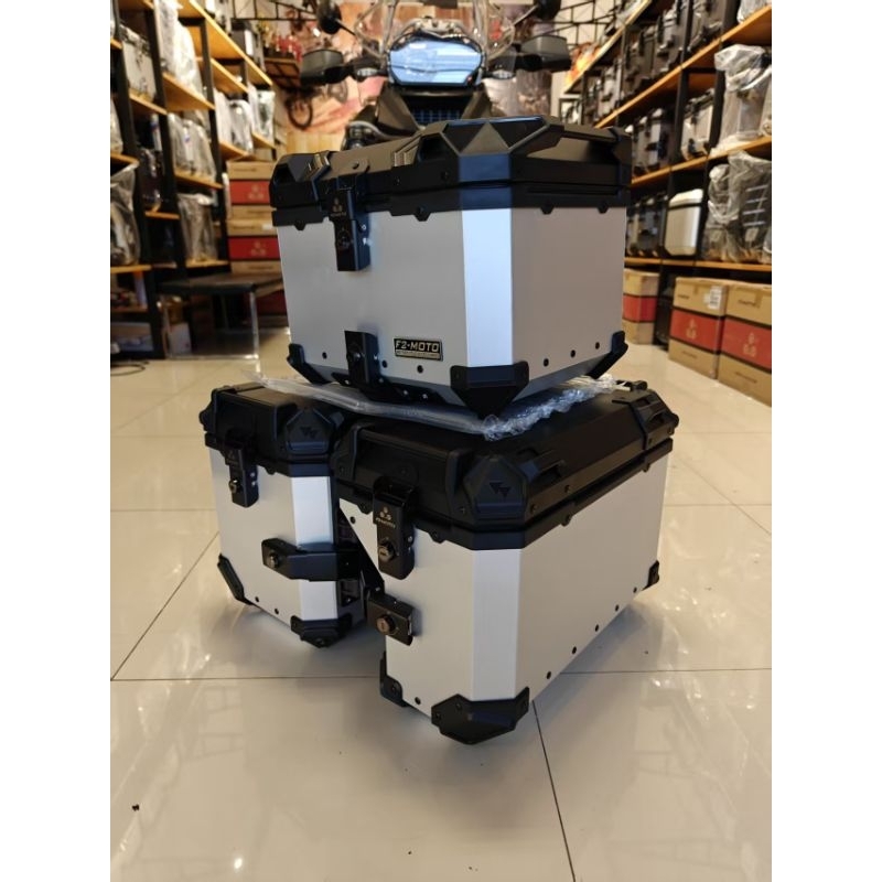 ปิ๊บF2moto หลบท่อ42-37 ปิ๊บข้างไม่รวมแร็ค ปิ๊บ3ใบไม่รวมแร็ค