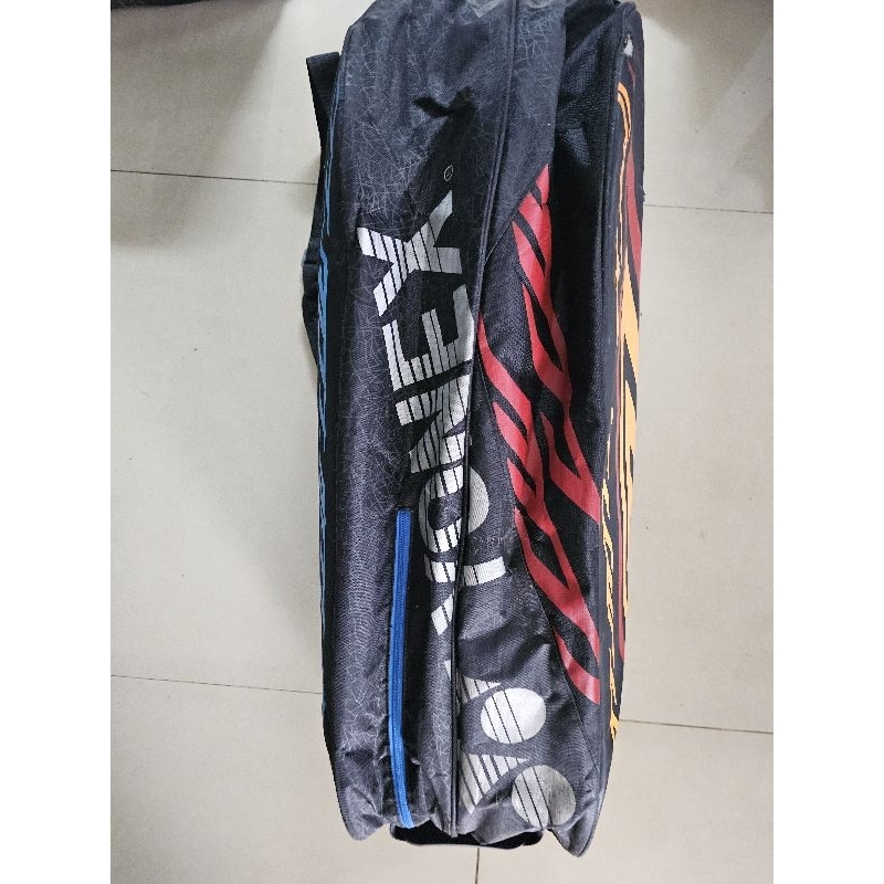 กระเป๋าแบดมินตัน กระเป๋าเทนนิส yonex ใบใหญ่