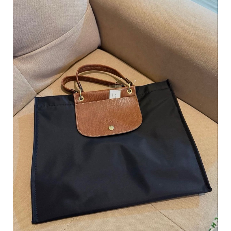 LC MARCHE TOP HANDLE BAG🤎(490฿) กระเป๋าถือแบรนด์ดัง ใบใหญ่ หนังอย่างดีขึ้นจากงานจริง ปั๊มตรงทุกจุด งานเป๊ะมากกๆ valen