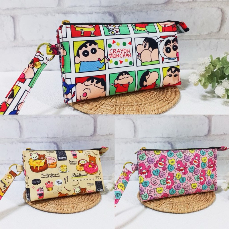 กระเป๋าสตางค์ผ้า ใส่โทรศัพท์ได้ ด้านในมี3ช่อง ด้านหลังมีซิปอีก1ช่อง กว้าง19/สู้ง11cm