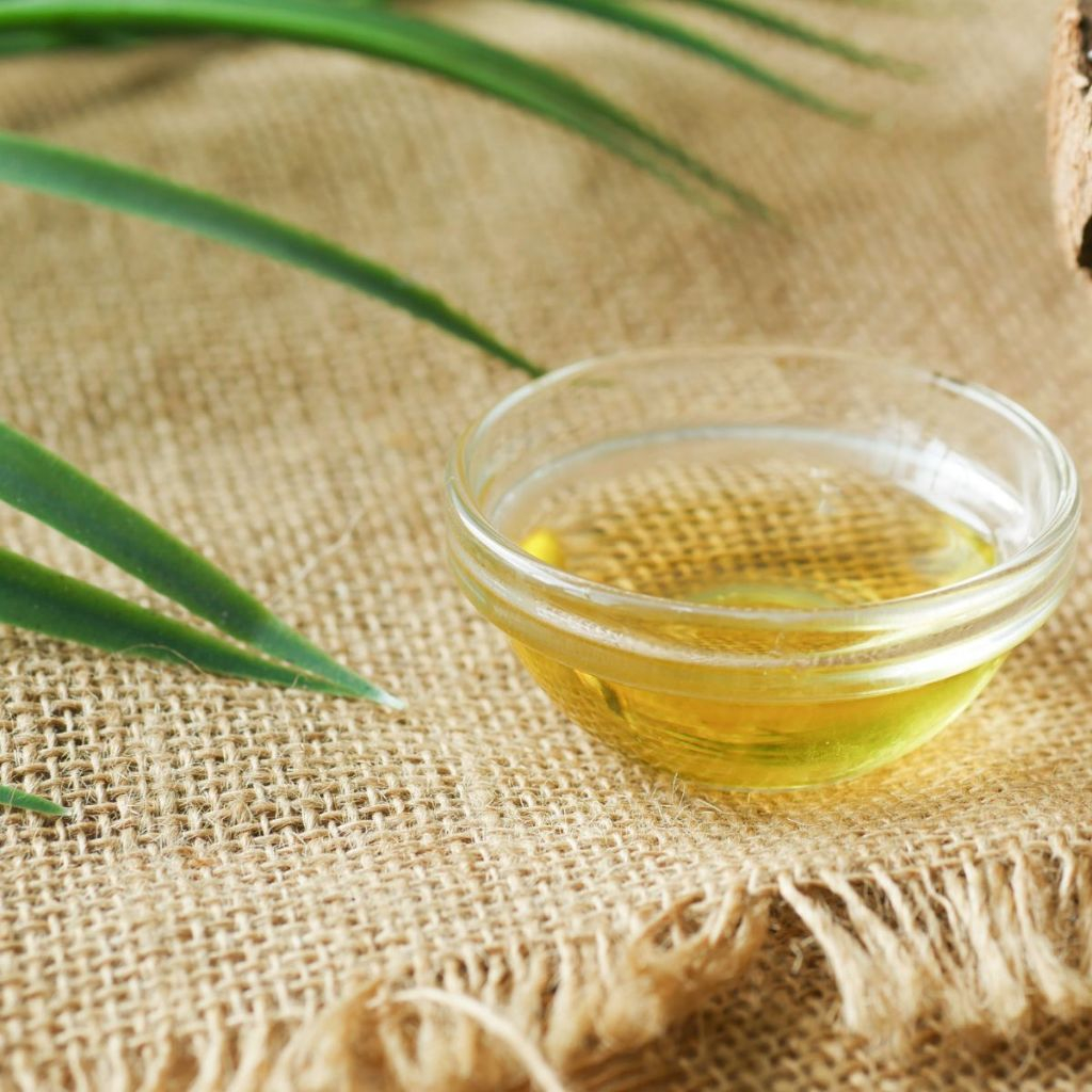 น้ำมันนวดตัว สูตรไม่มีกลิ่น 1ลิตร MASSAGE OIL BASE ALL SKIN BODY น้ำมันนวด ออยล์ทาผิว น้ำมันบำรุงผิว - รูปที่ 2