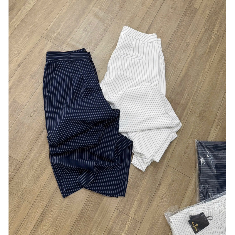 Massimo Dutti  กางเกงผ้าขายาว เอวสูง ทรงขาบาน ซิปหน้า