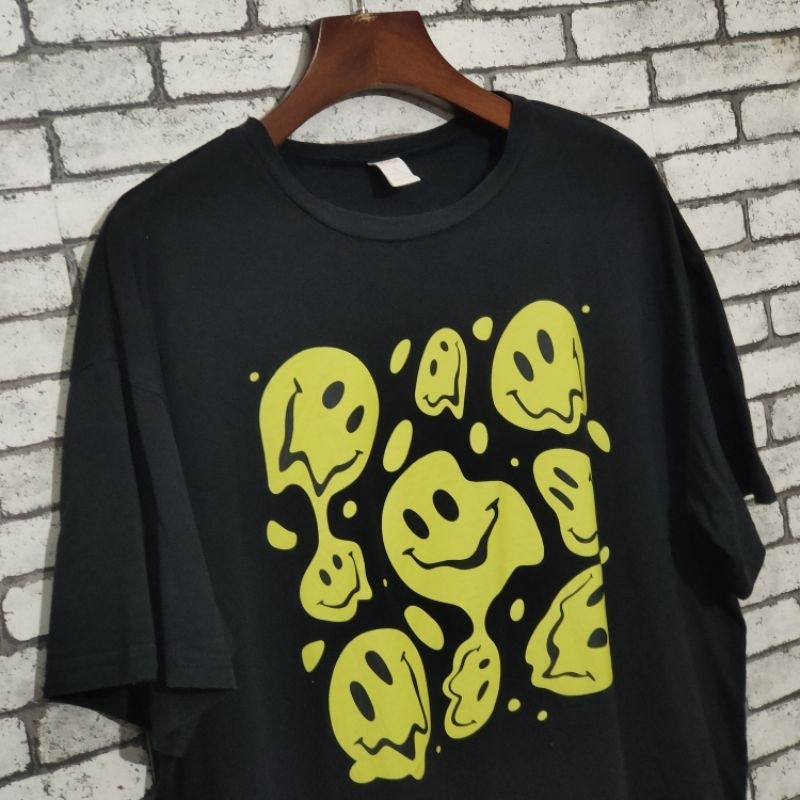 🔥Romwe Smile T-Shirt