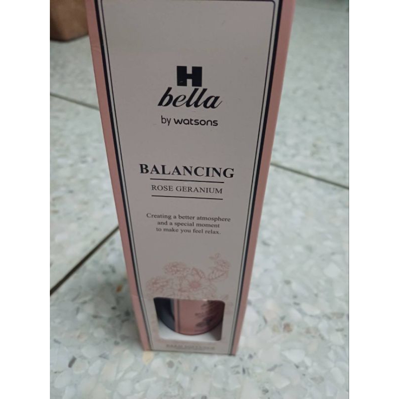 H Bella by Watsons เอชเบลล่าบาลานซิ่ง โรสเจราเนียม หรีดดิฟฟิวเซอร์140Ml
