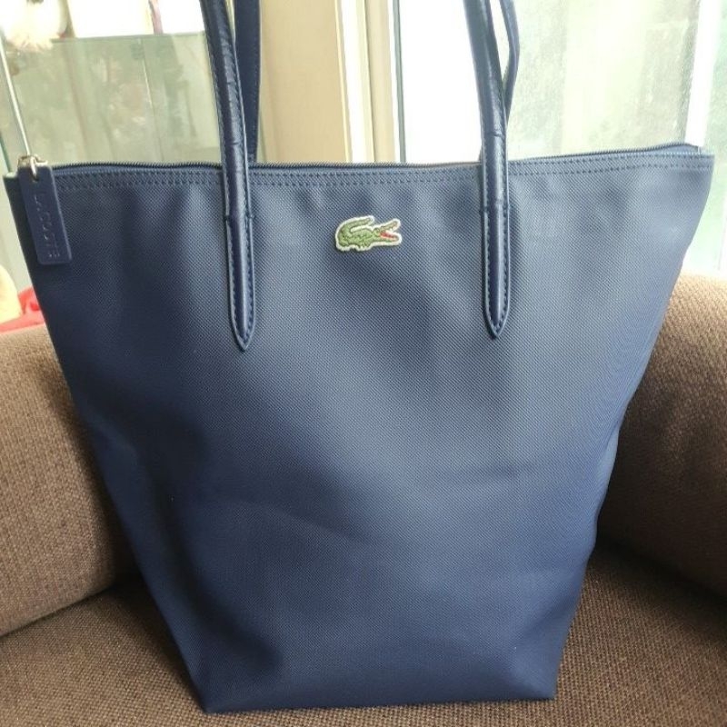 กระเป๋า Lacoste สีกรมท่า