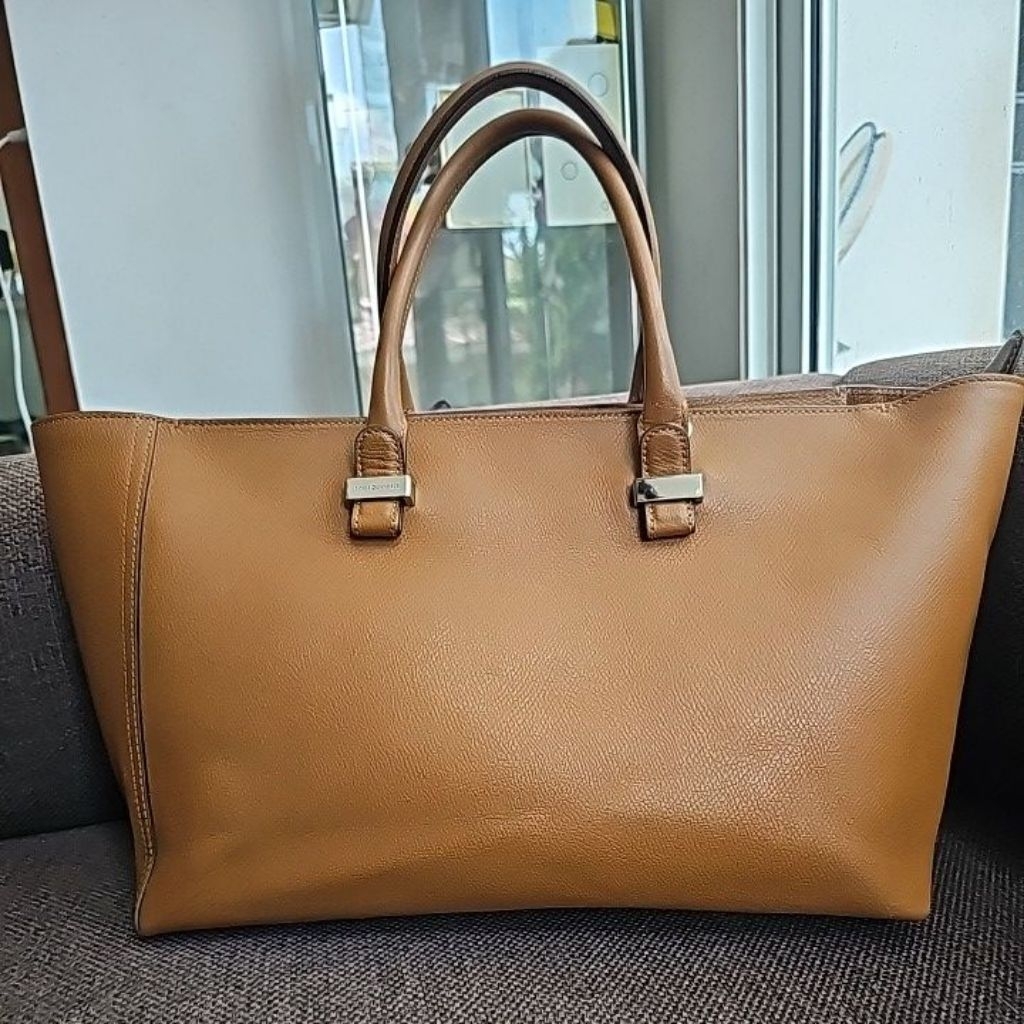 กระเป๋า Louis Quatorze