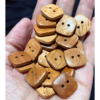 🫦กระดุมไม้ สวยๆ ขนาด 16 มิล/ ชุดละ 10 เม็ด ~ เก็บโค้ดส่วนลดใ…