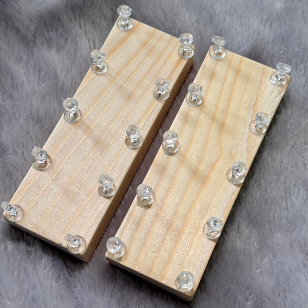 ใหม่ แท่นทำเล็บ ขนาด 12 x 4.25❗️พร้อมตัดหัวหมุด ❗️แท่นวางเล็บ pvc แท่นไม้ธรรมชาติ แท่นวางเล็บปลอม พร้อมส่งจากไทย