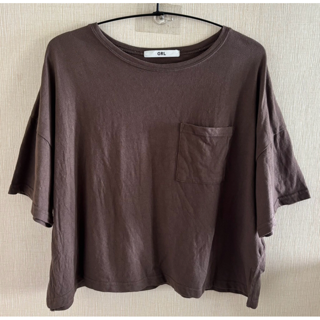 เสื้อยืด GRL มือสอง Size F