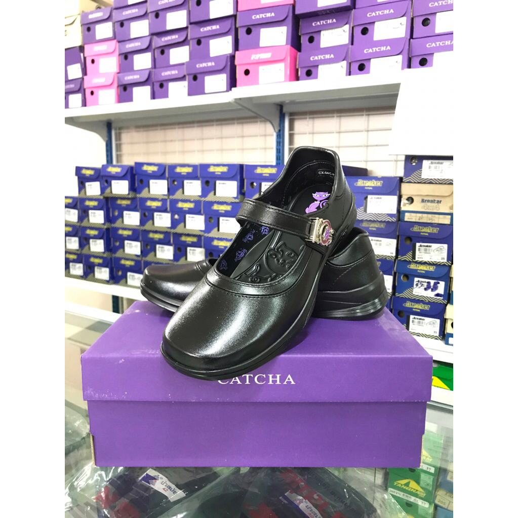 รองเท้านักเรียนผู้หญิงCATCHAหนังดำเบอร์30-41