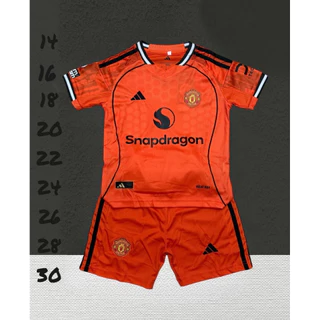 ชุดบอลชุดกีฬาเด็กเสื้อพร้อมกางเกงผ้าคุณภาพดีนิ่มเย็นใส่สบายใส่แล้วไม่ระคายเคืองต่อผิวขนาดไซร้เด็ก1ขวบถึง13ขวบ