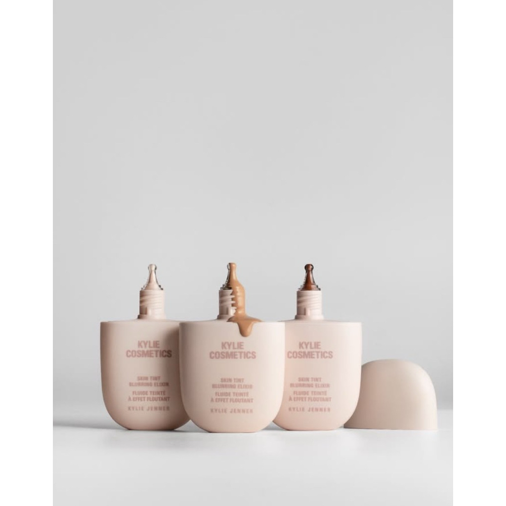 Kylie Cosmetics – Skin Tint Blurring Elixir