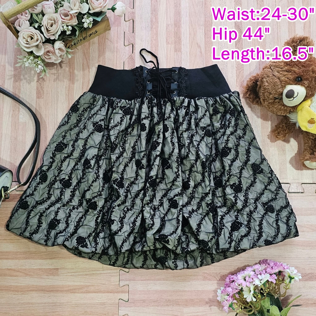 axes femme กระโปรง เอว 24-30 นิ้ว ผ้าลูกไม้ สีดำ มือสอง ax 5