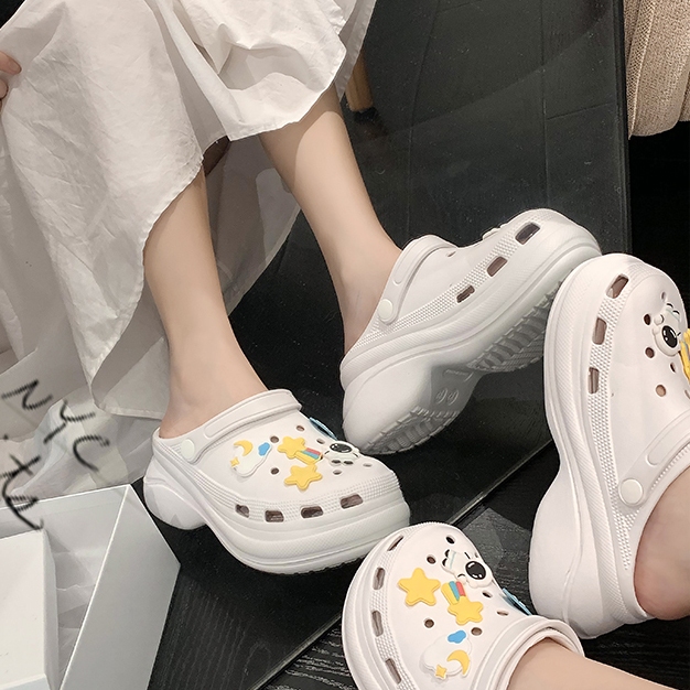 Kicks   NEW รองเท้าแตะหัวโต รองเท้าแฟชั่นหัวโต  นิ่มใส่สบาย ตัวการ์ตูนอวกาศสุดเจ๋ง น่ารัก