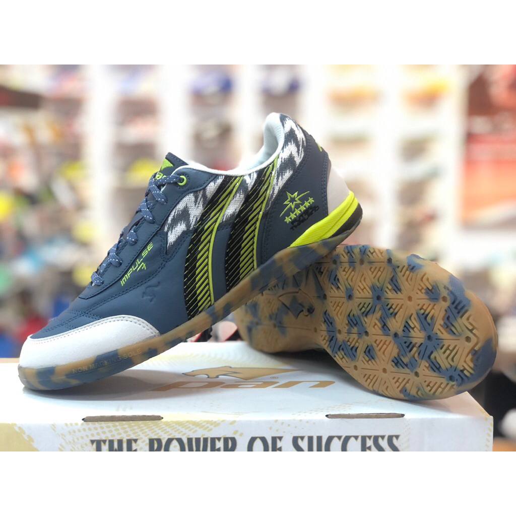 รองเท้าฟุตซอล Pan impulse 7 ตัวท๊อป ป้าย 3990 ฿