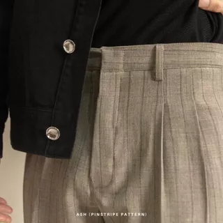 CU [8สี] กางเกงสแล็ค Double Pleated Trouser เอวสูง ทรงกระบอกตรง Classic Pant