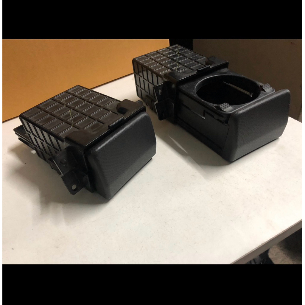 ที่วาง แกัว น้ำ ออนิว ดีแม็ก ปี2012 ถึง 2019มือสอง - รูปที่ 2