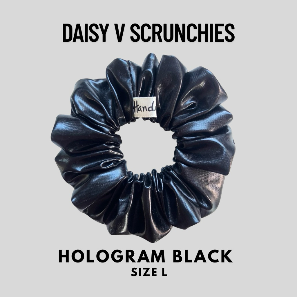 ยางรัดผม•Daisy v Scrunchies • Hologram Black ผ้าเงา