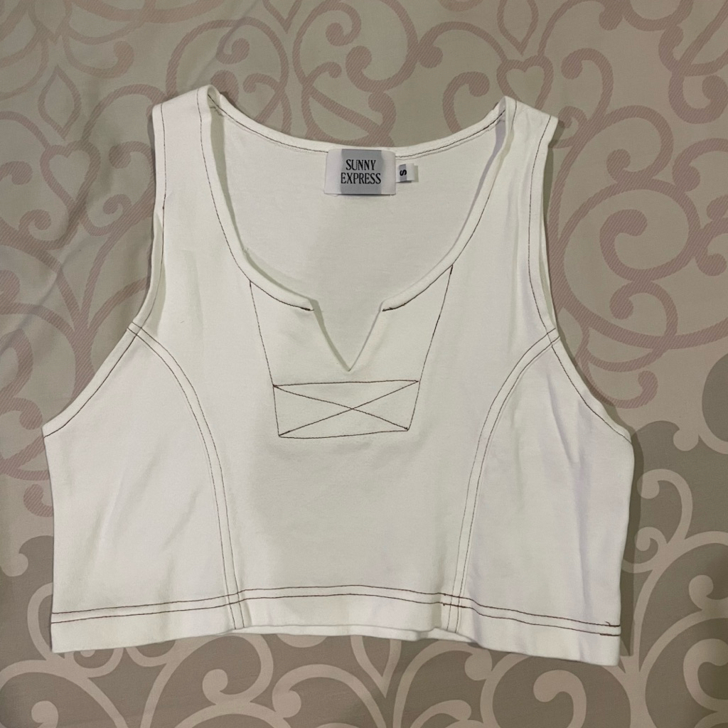 เสื้อ Crop สีขาว - Sunny Express (new)