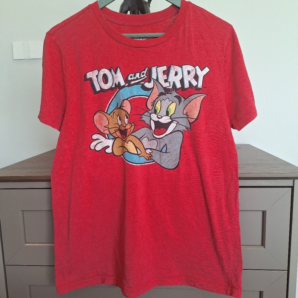 เสื้อยืด ลายการ์ตูน Tom and jerry red size L (AD76)