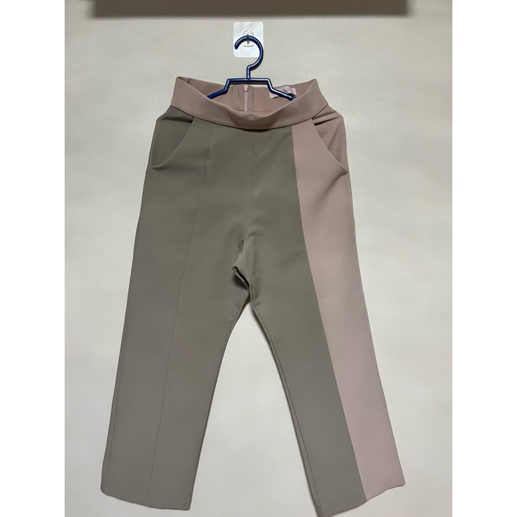 ส่งต่อกางเกง SHUUXME Honey pant สีเขียว-ชมพู ราคาเต็ม 520