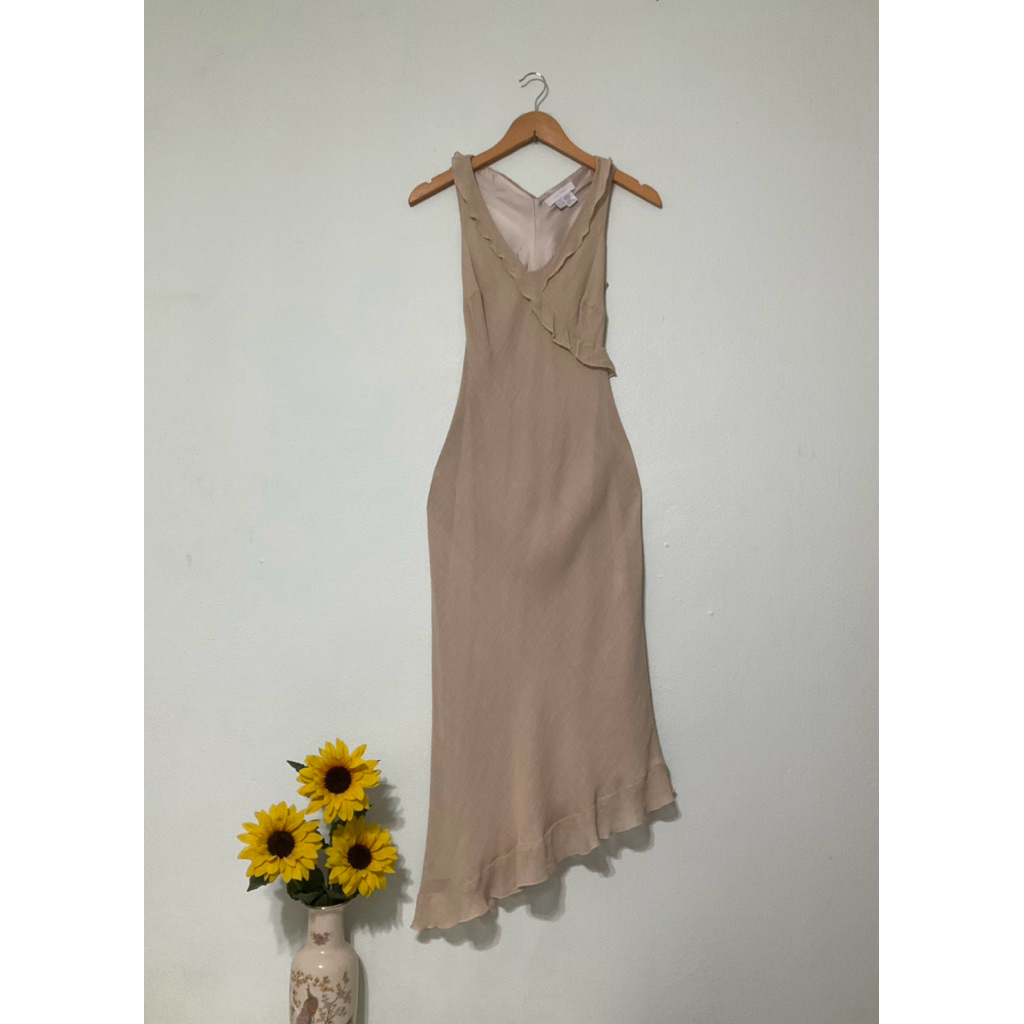 DS53 ชุดเดรส ZARA WOMAN ผ้าลินินผสม สีเบจน้ำตาล ไซส์ EUR 36 ผ้านุ่มใส่เข้าตัวหุ่นสวยเพียว