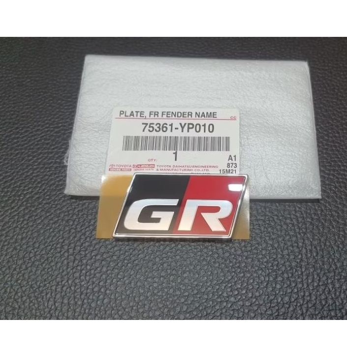 ของแท้ GR SPORT โลโก้ สีแดง - ดำ-บรอน์ ติดหน้ารถ  ของแท้ สำหรับ โตโยต้า For Front corolla Altis Yari