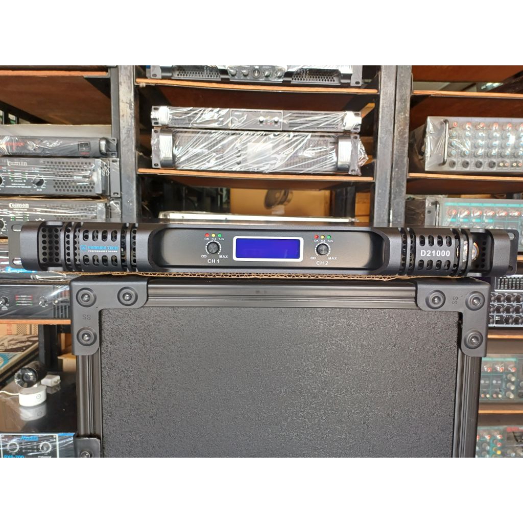 แอมป์ขยายสวิชชิ่ง PROEURO TECH DS21000  คลาสD สวิชชิ่ง1000W×1000W 8โอม
1600W×1600W 4โอม