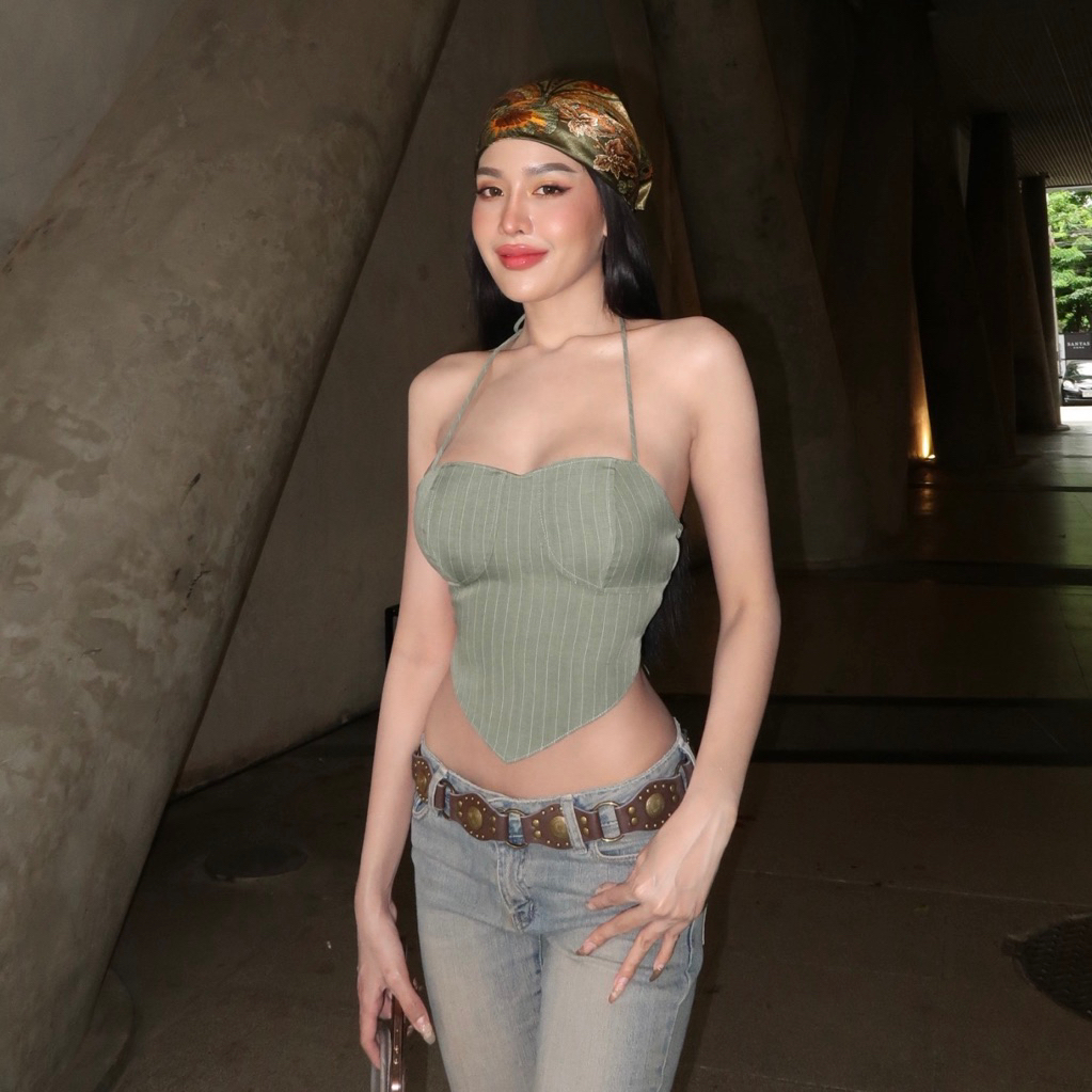 เสื้อครอปสานหลังลายริ้ว SR