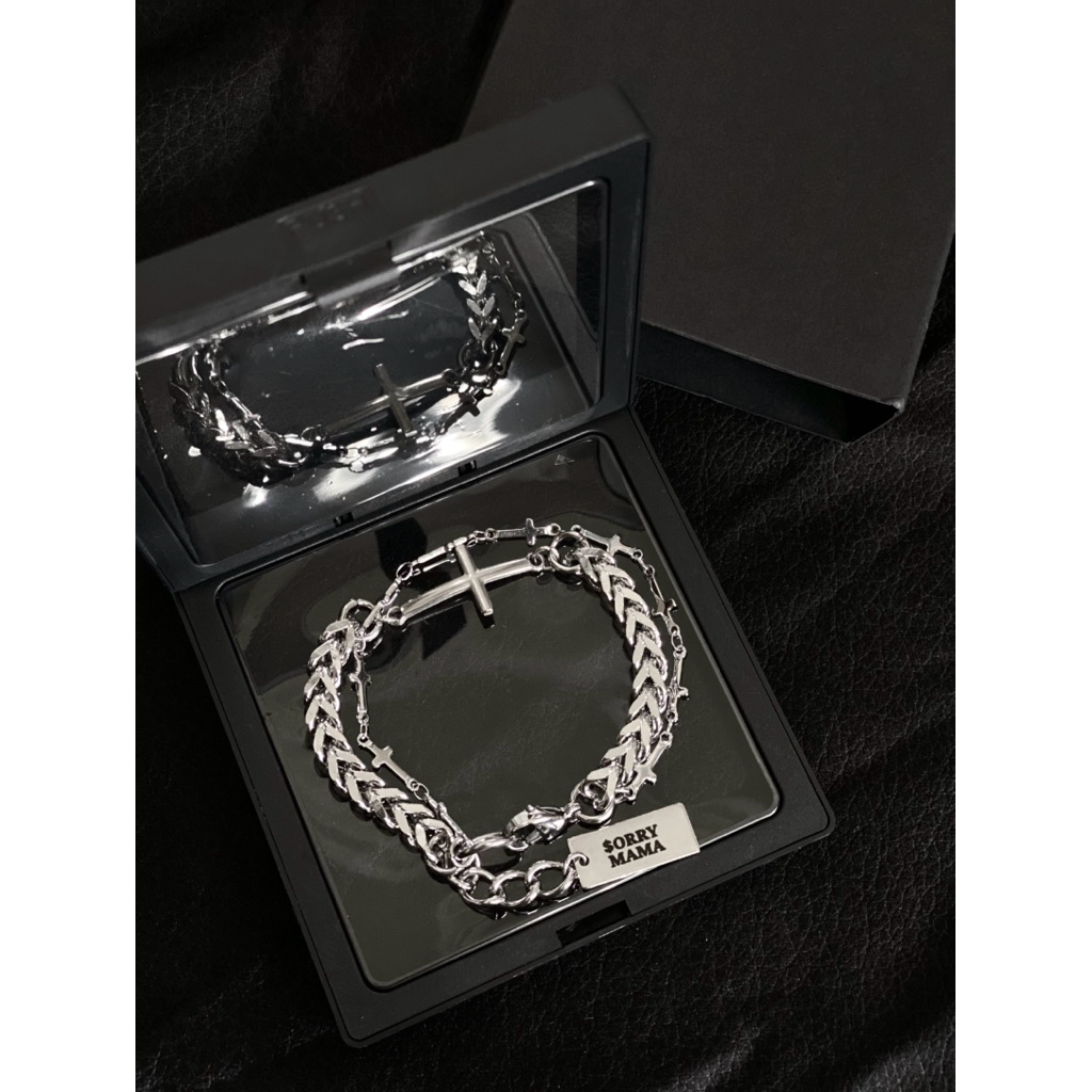 SORRY MAMA Cross bracelets