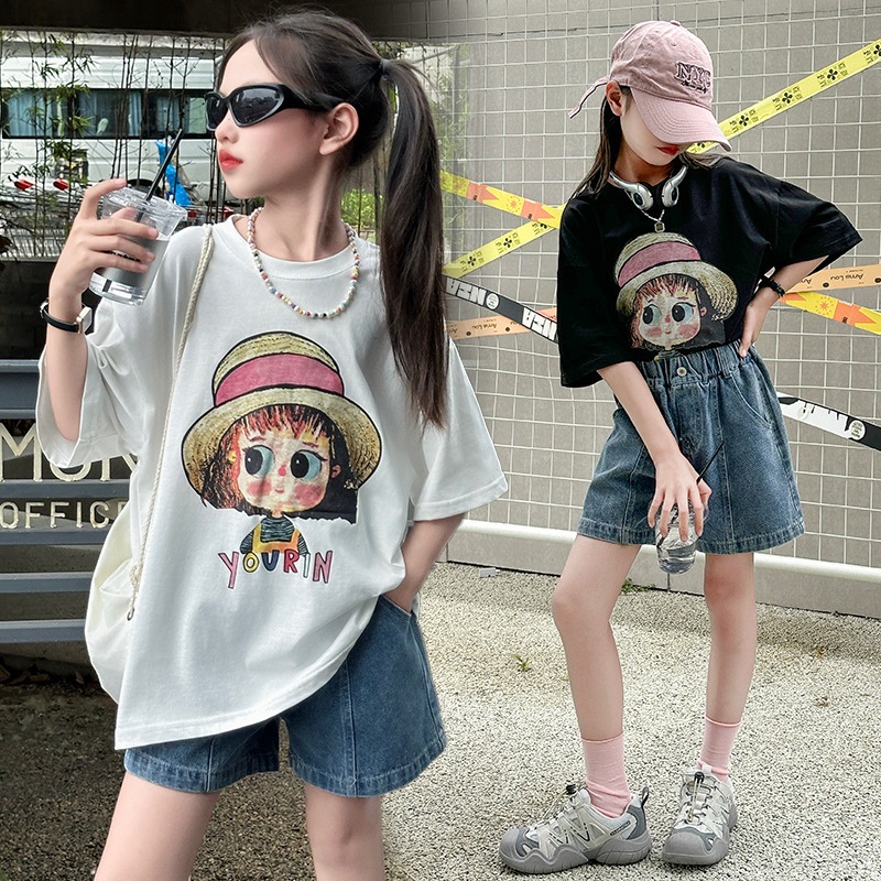 H138-H139 เสื้อยืดโอเวอร์ไซส์YouRinลายเด็กผู้หญิงใส่หมวก