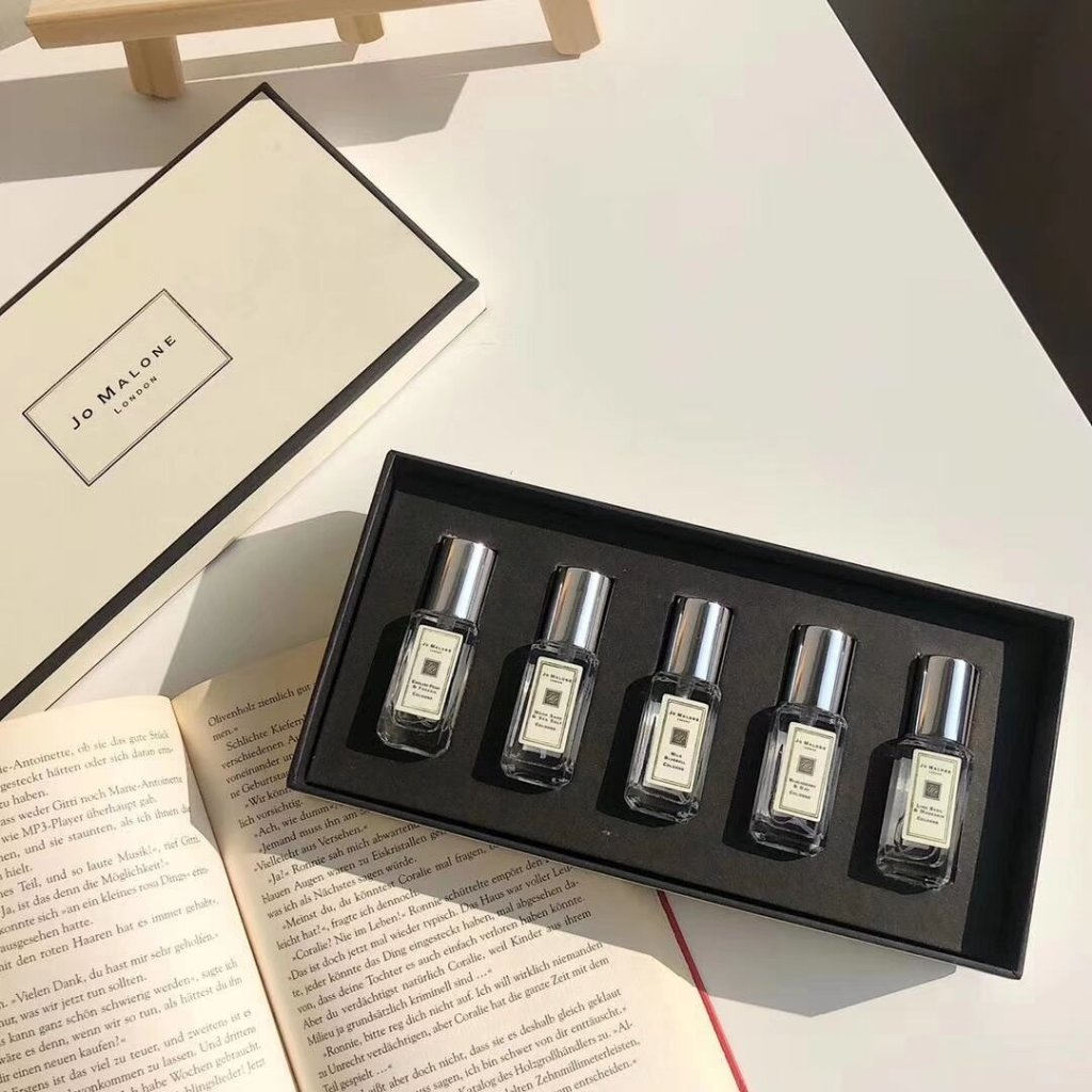 น้ำหอมเซ็ต น้ำหอมJo Malone Set 5 ขวด กล่องบ็อกซ์เซ็ทสุดไฮโซพกพาสะดวก โจมาโลนของแท้100% เซ็ตของขวัญ พร้อมส่ง