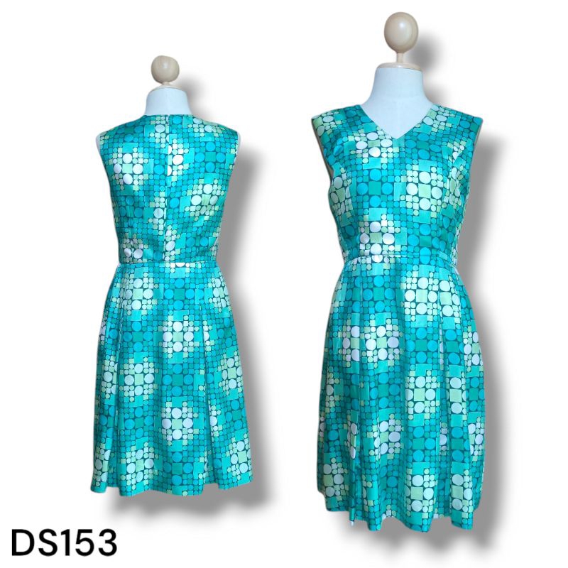 ชุดเดรสแขนกุดเขียวพิมพ์ลาย  มือสองนำเข้าเกรดเอ DS153