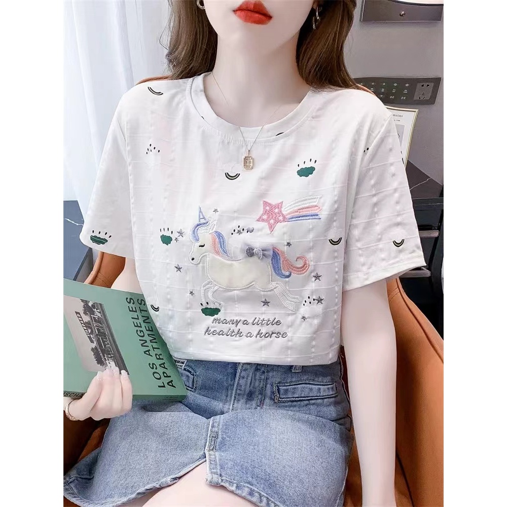 เสื้อยืดแขนสั้นปักลายแฟชั่นสตรีฤดูร้อนสไตล์ใหม่ผู้หญิงดีไซน์หลวม