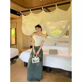 เสื้อยืดแขนสั้นไหล่เดียวสีขาวผู้หญิง เสื้อครอปปาดไหล่ เซ็กซี่ ทรงเข้ารูป ทรงสวย #15266